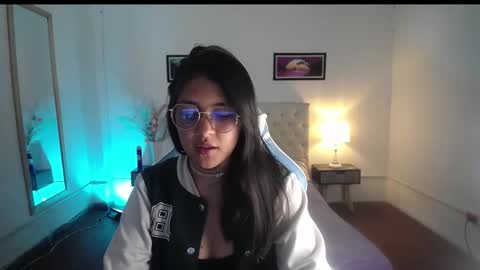 Snapshot of nala_sc chatting on October 19, 10:03 pm nala_sc online show from October 19, 10:03 pm