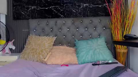 NALAROY online show from March 1, 12:39 am