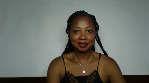 nalinah86 online show from February 20, 4:23 am