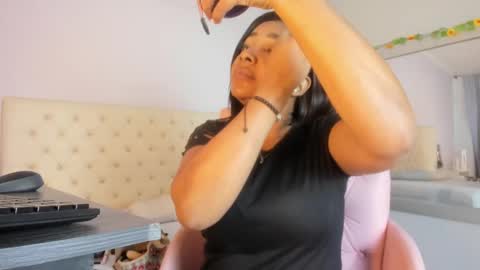 Snapshot of nami_sam chatting on December 27, 1:50 pm nami_sam online show from December 27, 1:50 pm