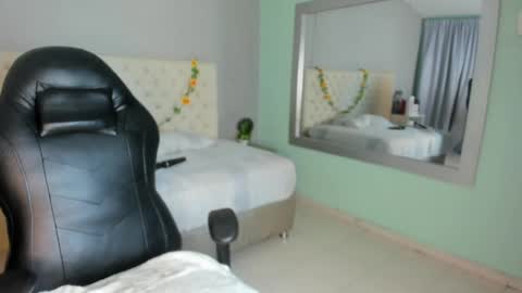 Snapshot of nami_sam chatting on March 7, 3:18 pm nami_sam online show from March 7, 3:18 pm