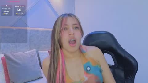 nami_sweet_ online show from November 21, 1:53 pm