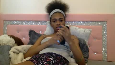 nanaonn online show from March 2, 8:26 pm