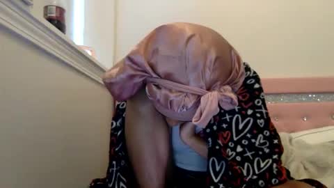 nanaonn online show from February 22, 8:55 pm