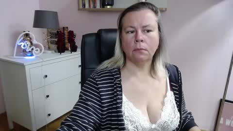 Nancy online show from December 31, 9:21 am