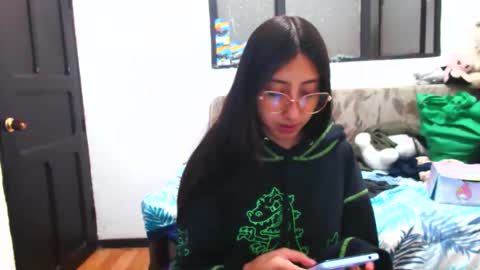 nanilux_1 online show from October 17, 10:47 pm