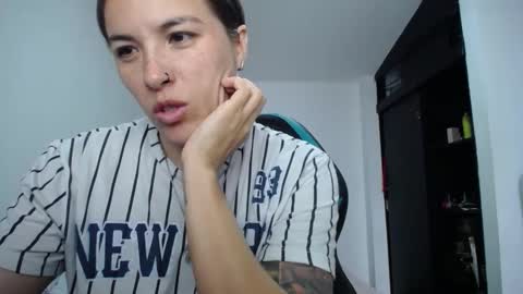 nanna yoshi online show from February 3, 7:31 pm