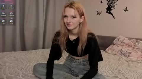 nannetteterrill online show from March 17, 6:07 am