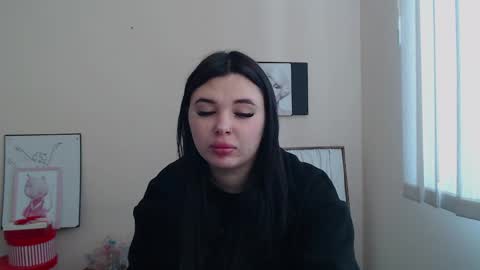 Naomy online show from February 4, 8:35 am