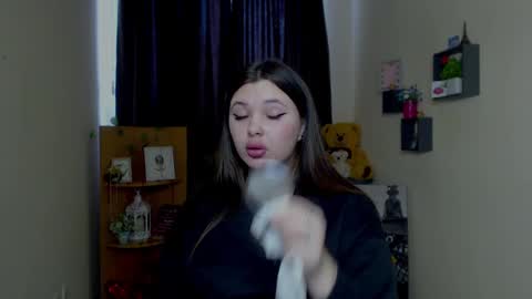 Naomy online show from January 4, 12:05 pm