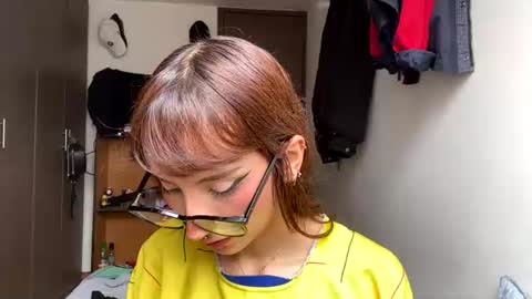  Naomi  online show from July 4, 5:38 pm
