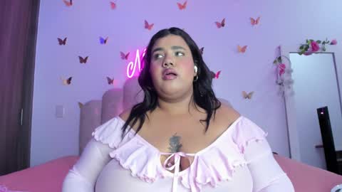 Snapshot of naomiasha_ chatting on September 24, 3:24 am online show from September 24, 3:24 am