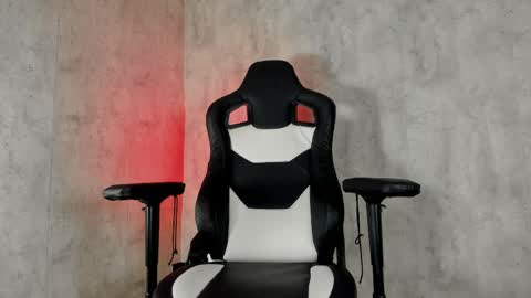 Heidy  online show from April 27, 6:22 am