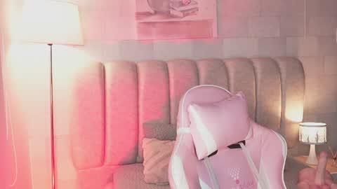 Naomi-Gray  online show from July 17, 7:38 pm