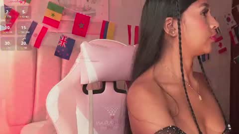Naomi-Gray  online show from June 25, 7:08 pm