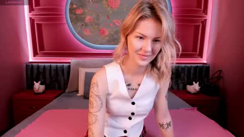 Snapshot of naomisol chatting on October 8, 7:20 pm Naomi online show from October 8, 7:20 pm