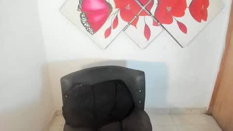 naomiwildburn online show from April 5, 7:55 pm