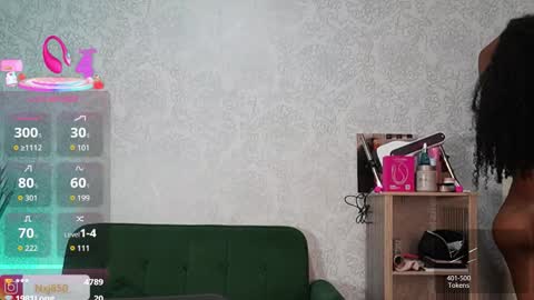 Naomi     online show from November 24, 3:38 am