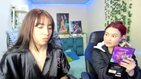 Snapshot of naomy777_ chatting on February 28, 11:12 pm naomy online show from February 28, 11:12 pm