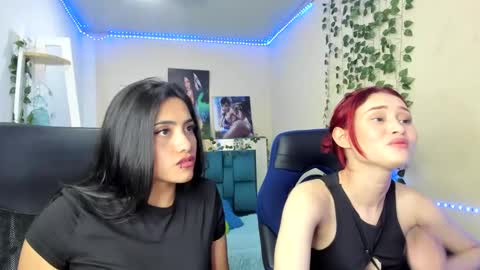 Snapshot of naomy777_ chatting on March 1, 10:42 pm naomy online show from March 1, 10:42 pm