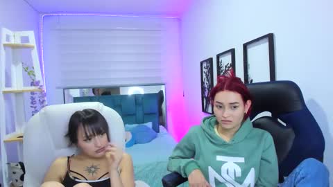 Snapshot of naomy777_ chatting on October 4, 11:35 pm naomy online show from October 4, 11:35 pm