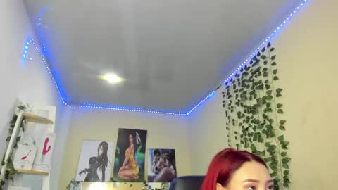 Snapshot of naomy777_ chatting on March 2, 10:38 pm naomy online show from March 2, 10:38 pm