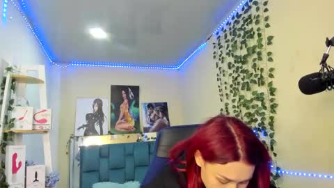 Snapshot of naomy777_ chatting on February 24, 1:24 am naomy online show from February 24, 1:24 am