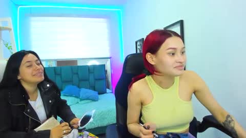 Snapshot of naomy777_ chatting on September 11, 4:41 pm naomy online show from September 11, 4:41 pm