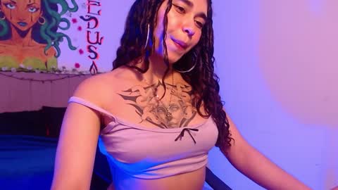 Snapshot of naomybenedetti chatting on January 29, 8:04 pm Nao online show from January 29, 8:04 pm