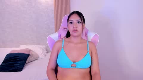 NAOMY  online show from November 7, 2:30 pm