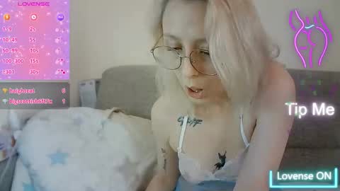 NaozuQAce online show from October 12, 11:25 am