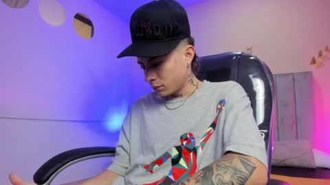 Nascary Fox online show from April 9, 12:33 pm