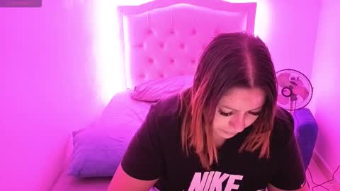 Nasly batista  online show from November 13, 5:54 am