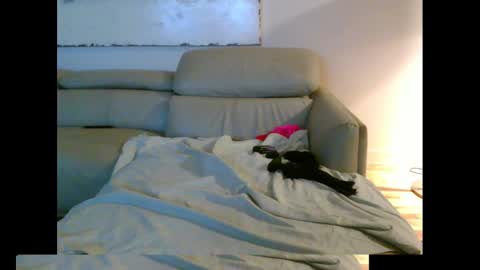 nassobout online show from October 8, 11:10 pm