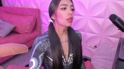 Nata online show from December 3, 1:48 am