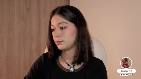 natalia andrea online show from April 2, 10:49 pm