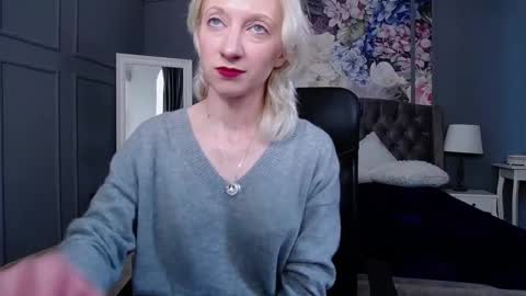 Natalie online show from March 2, 7:54 am