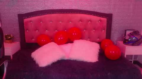 natalie  online show from February 16, 3:37 am