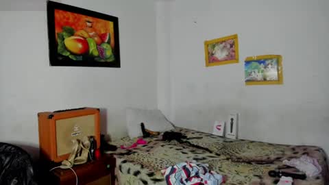 natalie porter  online show from April 16, 7:19 am