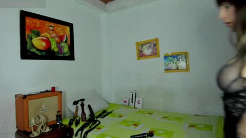 natalie porter  online show from April 14, 6:16 am