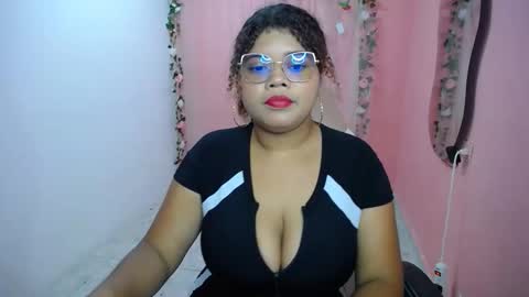 Snapshot of natalie_tits1 chatting on October 9, 7:30 pm natalie_tits1 online show from October 9, 7:30 pm