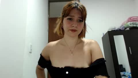 Snapshot of nataly__portman__ chatting on March 12, 11:33 pm Nataly online show from March 12, 11:33 pm