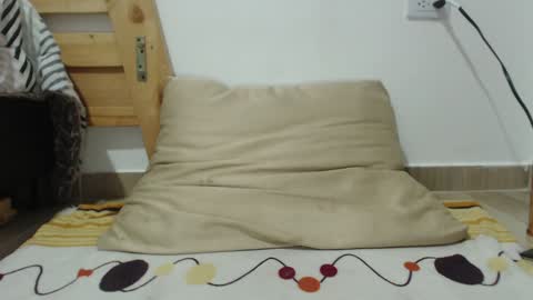Snapshot of nataly__portman__ chatting on December 31, 12:11 am Nataly online show from December 31, 12:11 am