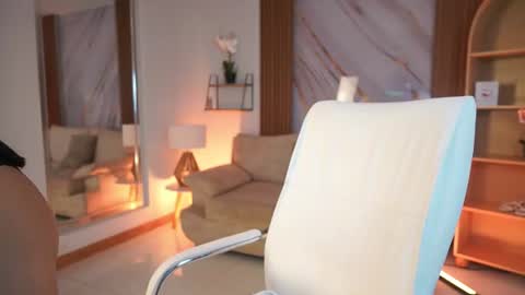 natalycarterx online show from June 17, 11:37 am