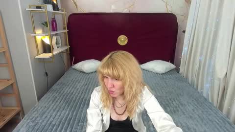 Snapshot of natalychanell chatting on September 12, 4:31 pm natalychanell online show from September 12, 4:31 pm