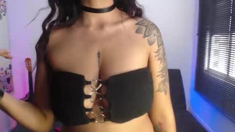   online show from September 30, 9:03 pm