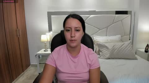 natasha kiim online show from April 16, 3:39 am