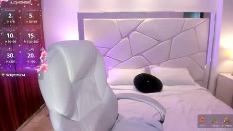 natasha kiim online show from March 14, 5:00 am