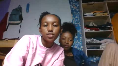 nathalia069 online show from May 28, 7:56 pm