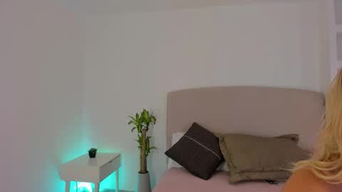 NATHALY  online show from February 25, 10:41 am